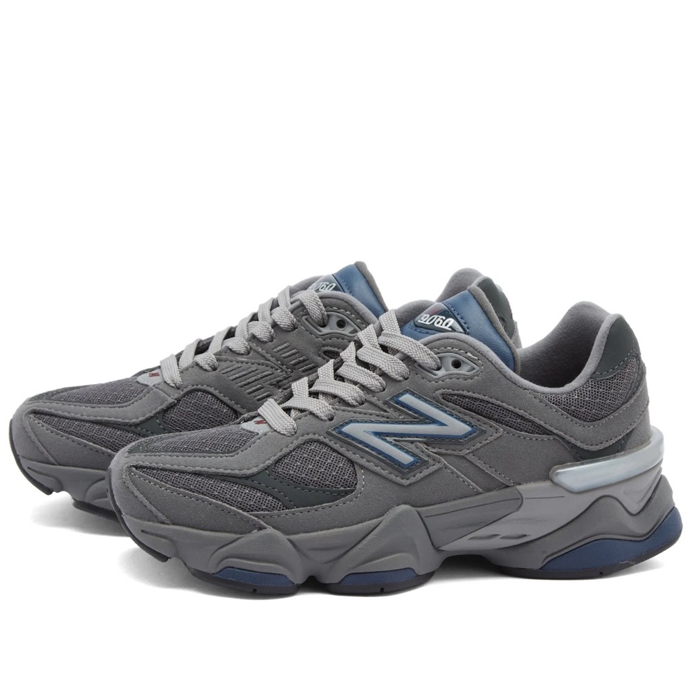 New Balance 9060 size:  women: 8.5  men 7